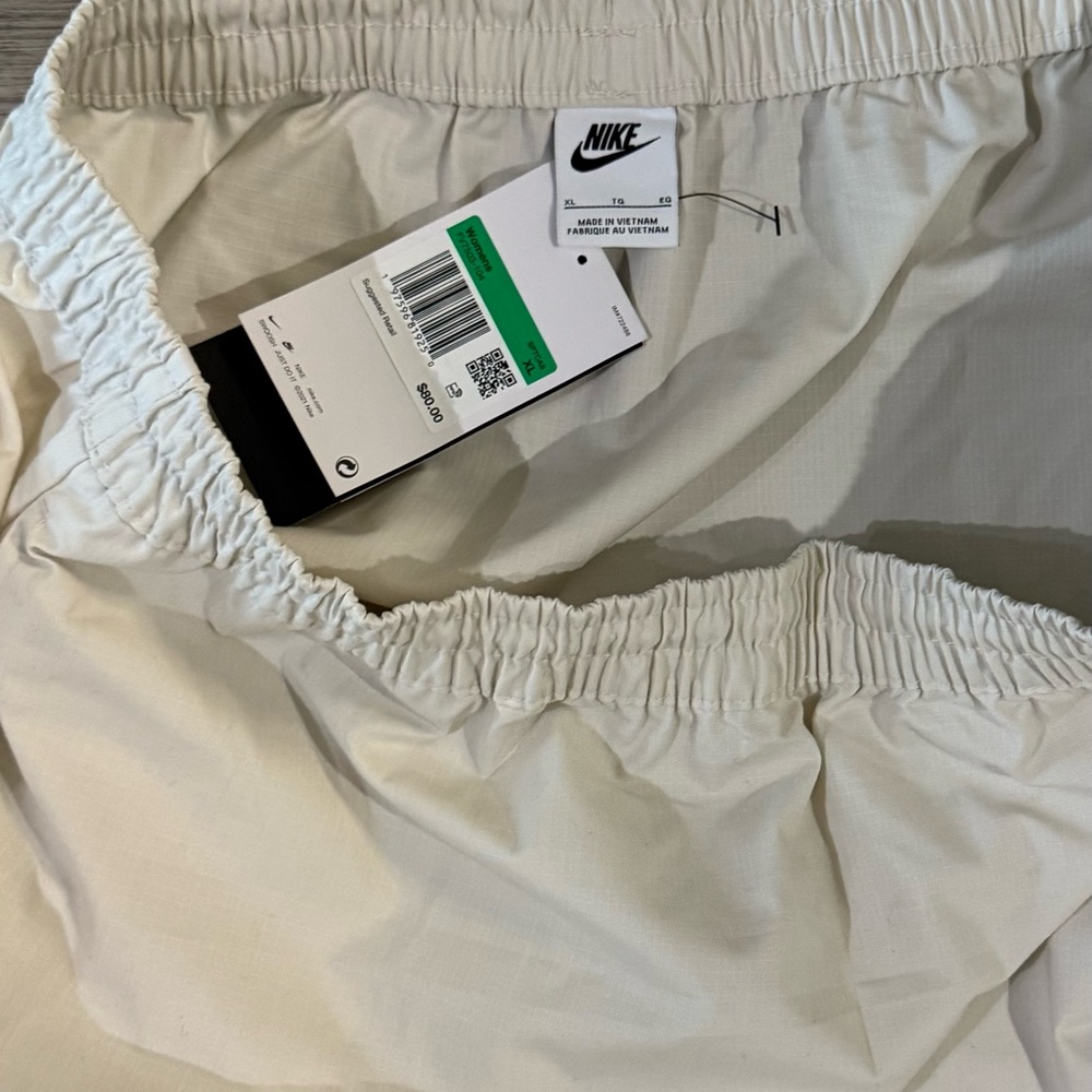 Nike Sportswear Essentials Mid-rise Convertible Cargo Maxi-Mini Skirt - Picture 14 of 15